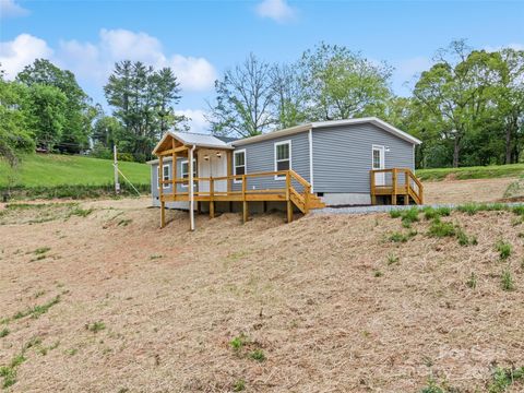 25 Geiranger Drive Clyde NC 28721