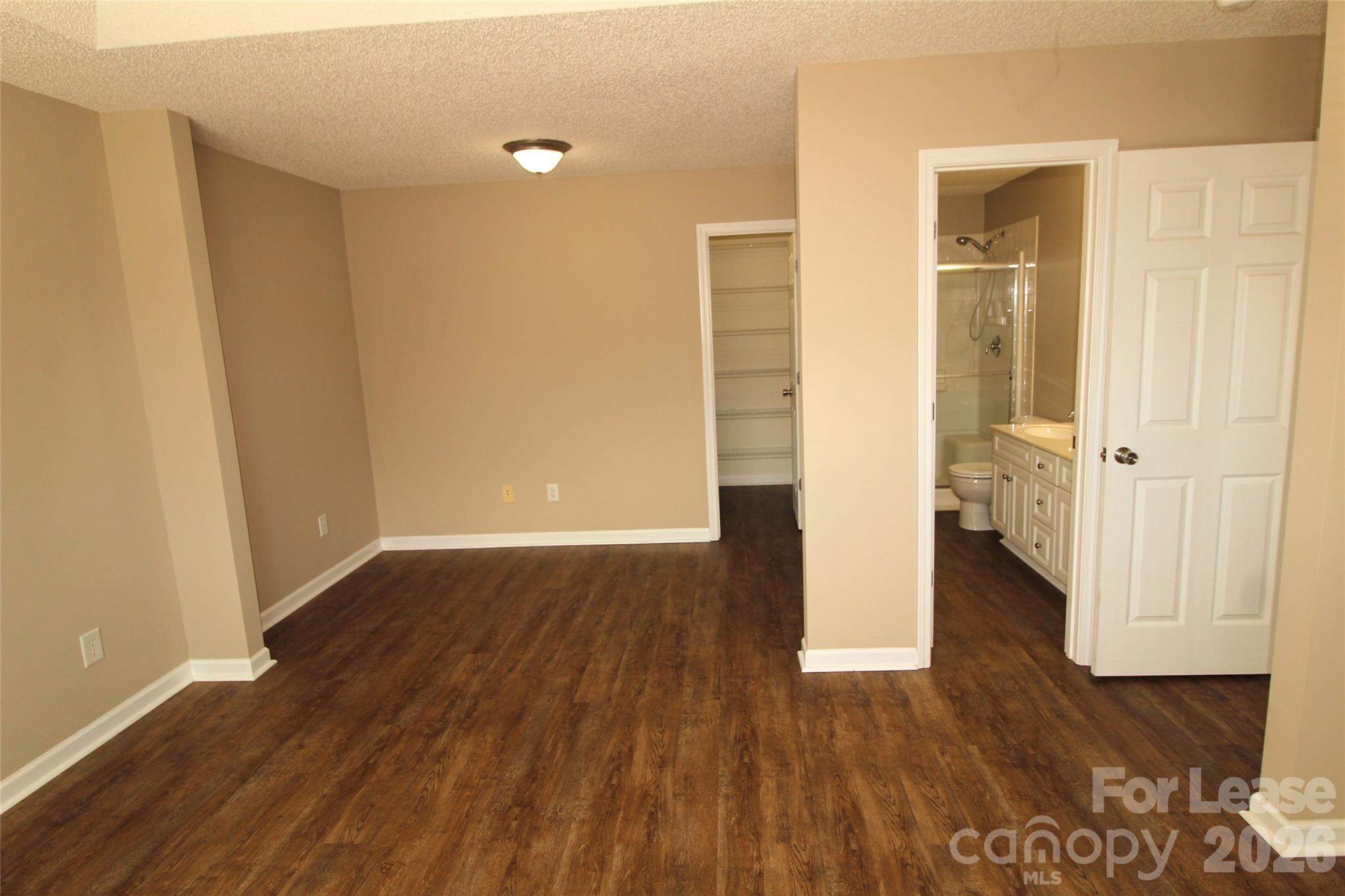 Meadow Creek - Residential Lease