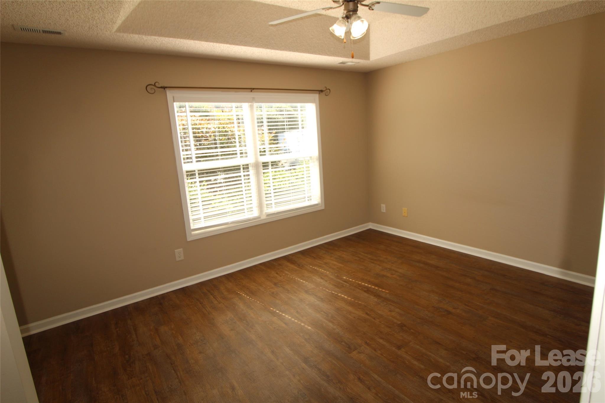 Meadow Creek - Residential Lease