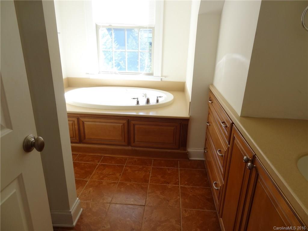 Stutts Cove - Residential Lease