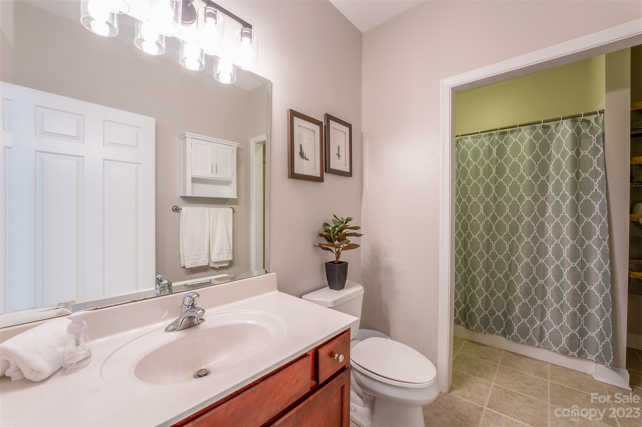 Harbor Point Village - Residential