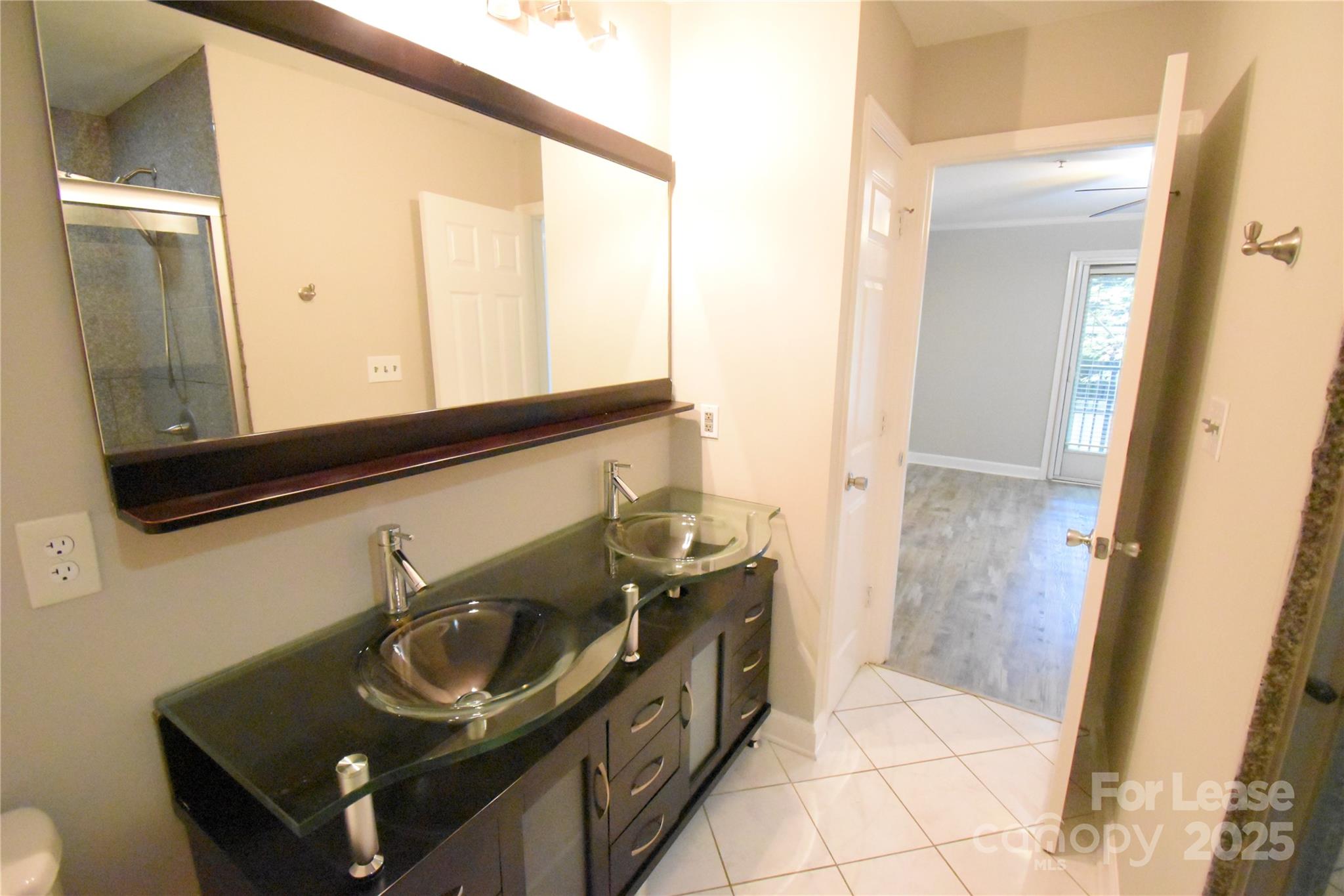 416 Queens - Residential Lease