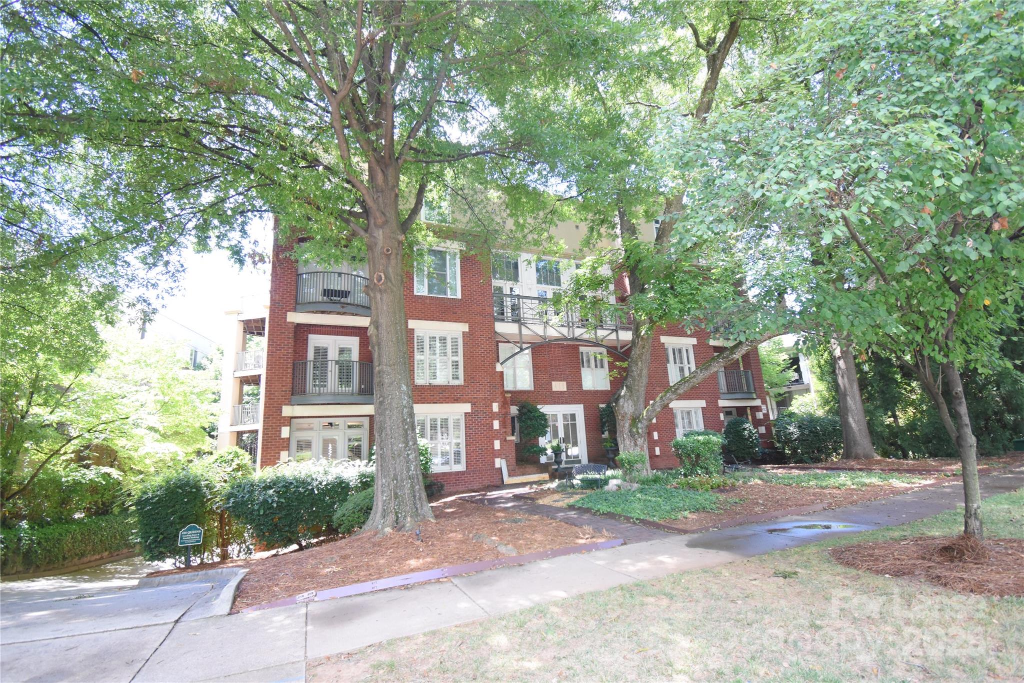 416 Queens - Residential Lease