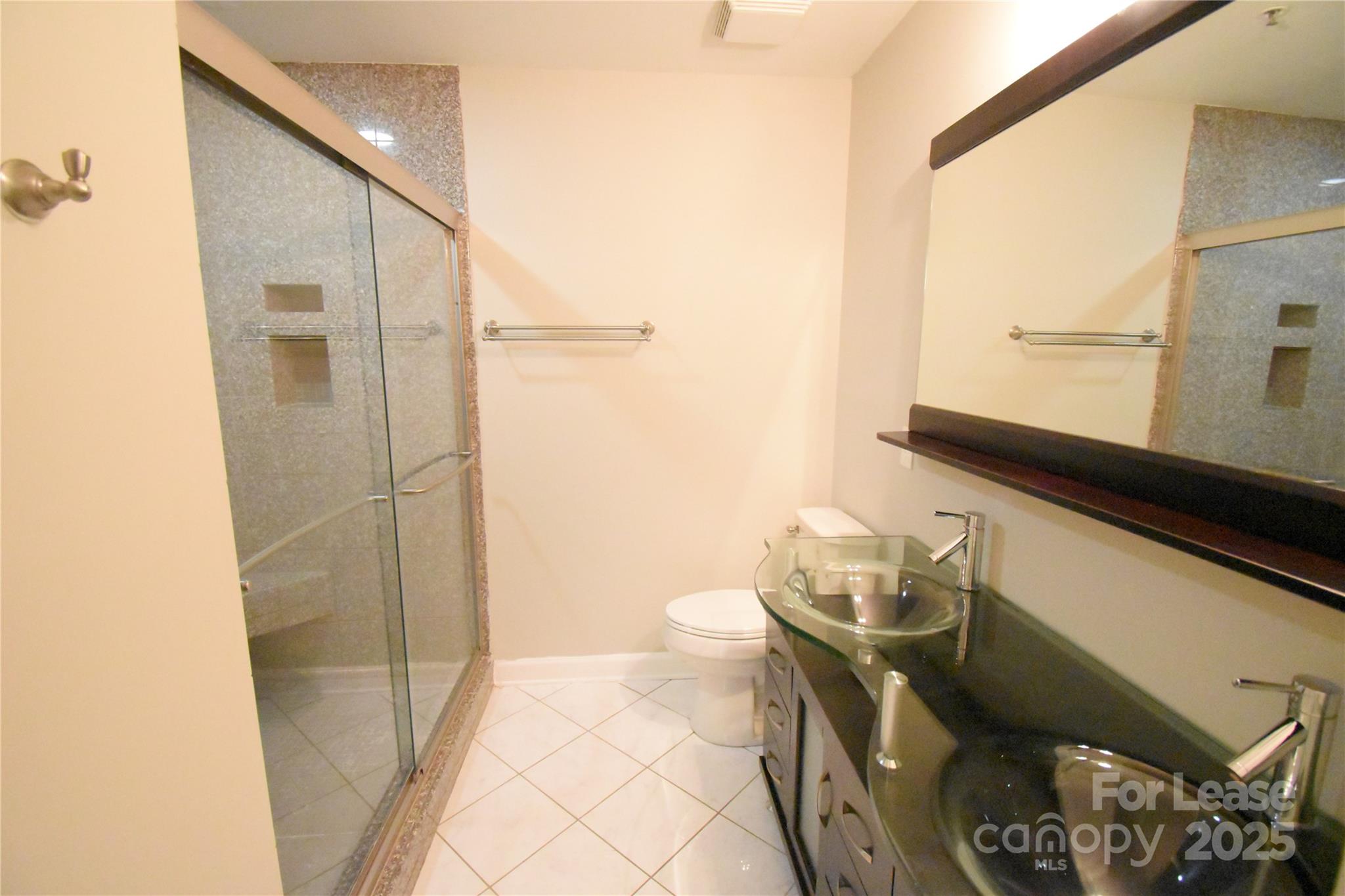 416 Queens - Residential Lease