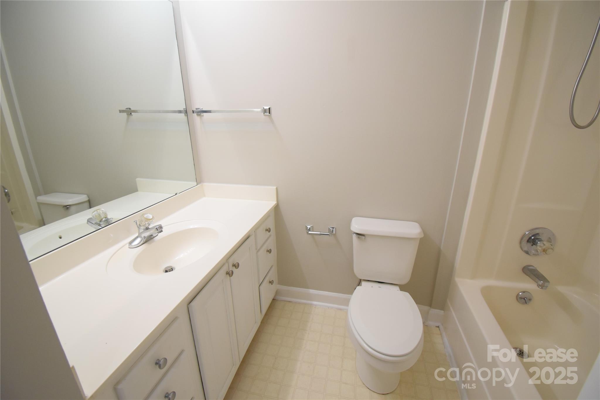 416 Queens - Residential Lease