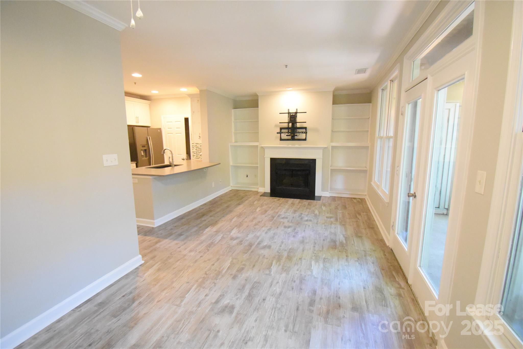 416 Queens - Residential Lease