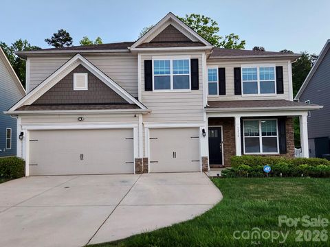 Photo of 1212 Englewood Drive, Lake Wylie, SC 29710 (MLS # 4371368)