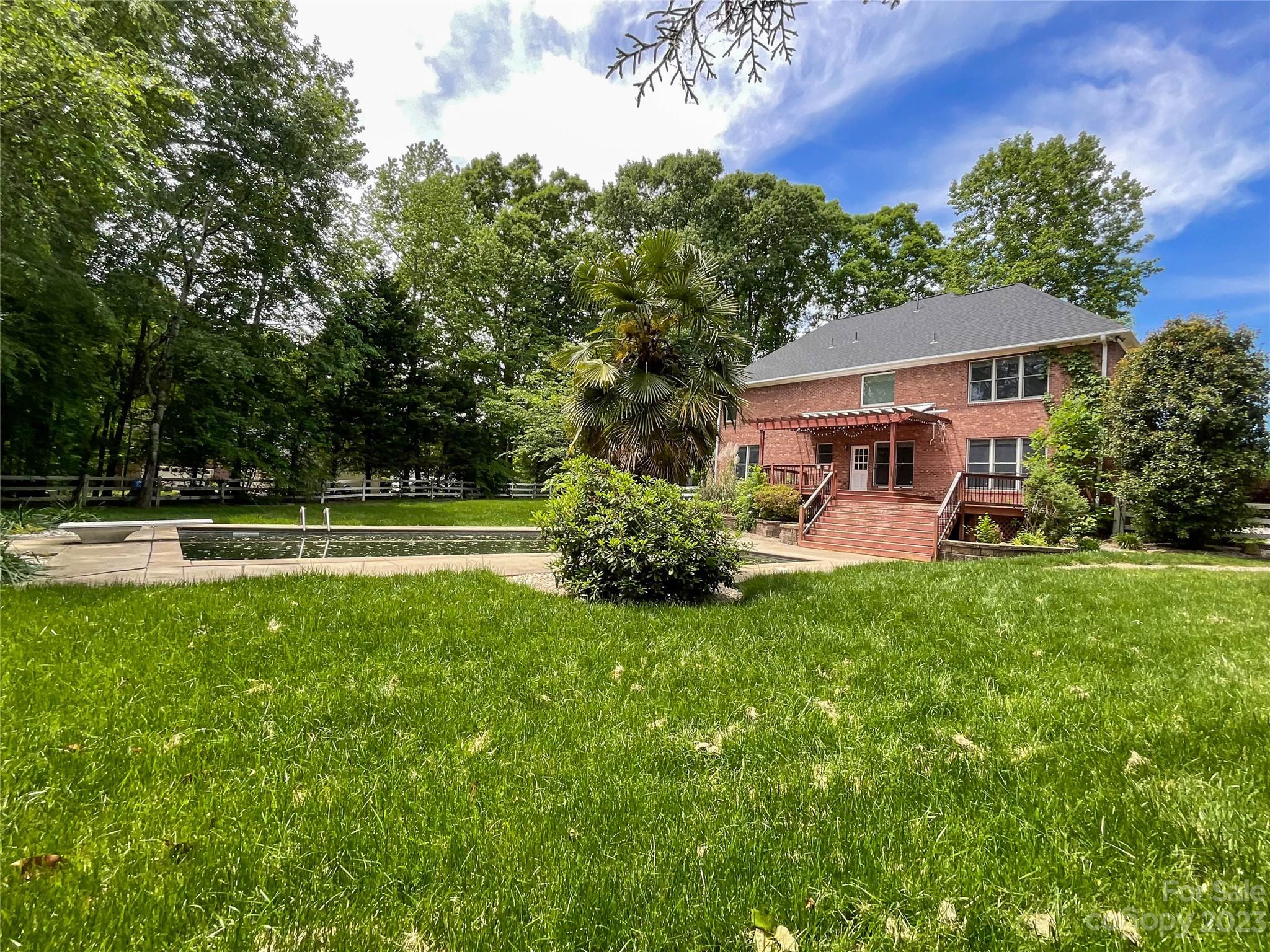 Miller Pond - Residential