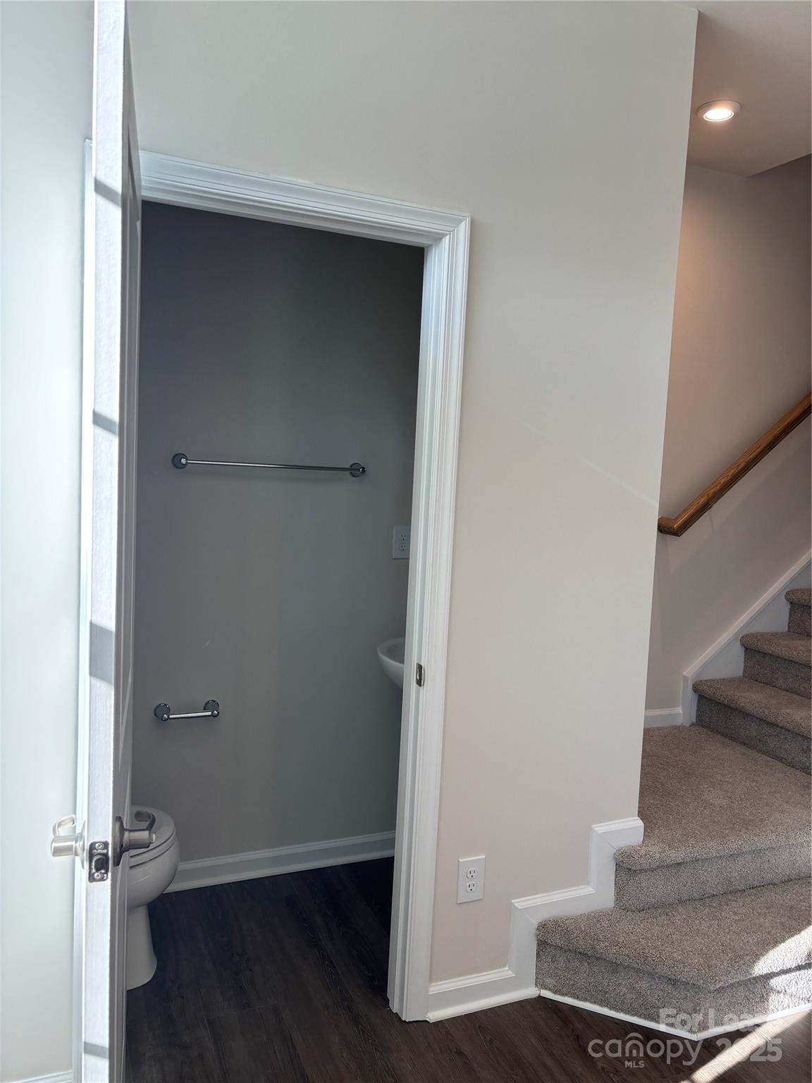 Stone Creek Townhomes - Residential Lease