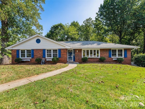 Photo of 531 Bluebird Ridge, Asheville, NC 28804 (MLS # 4424625)