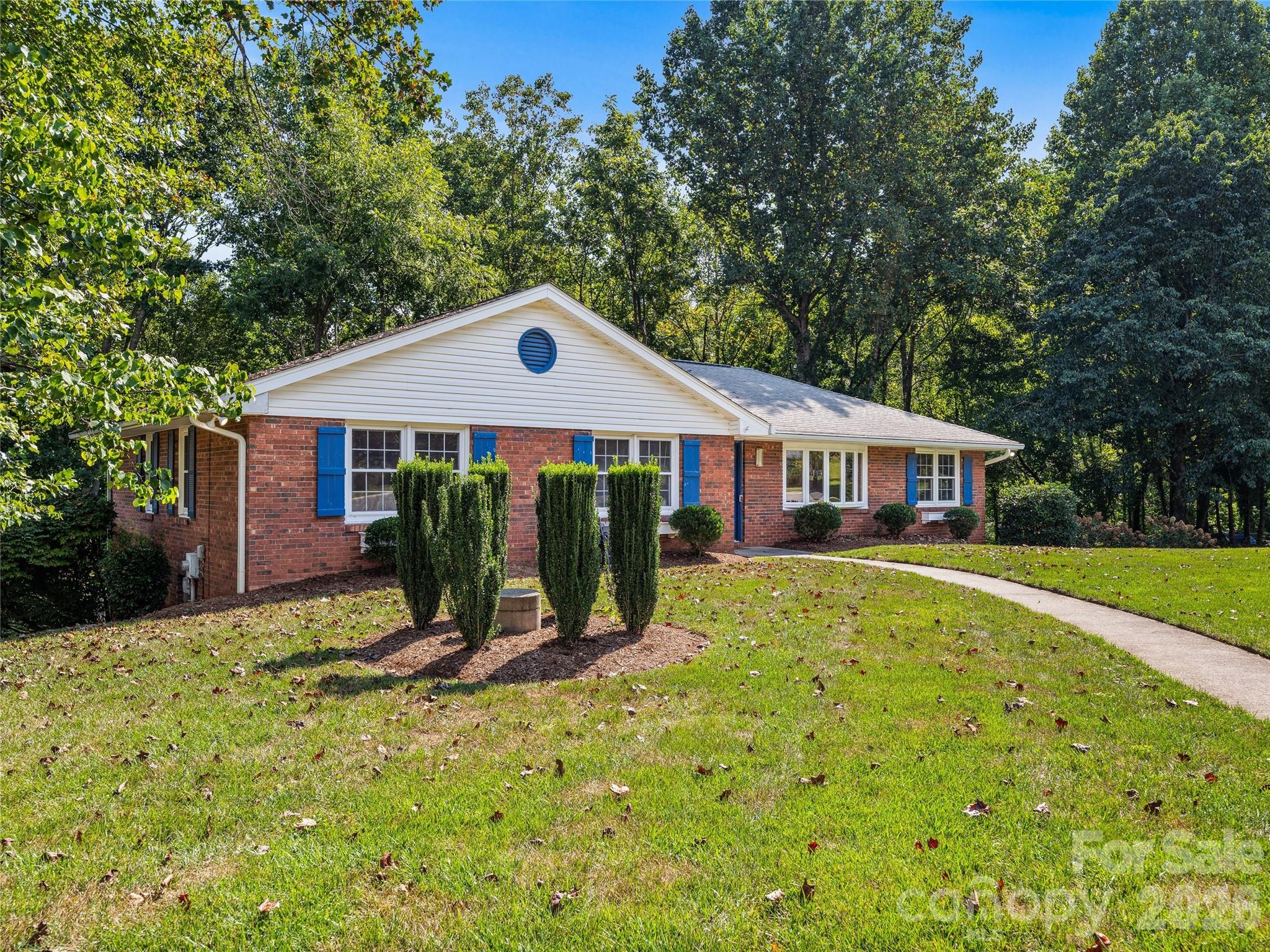 531 Bluebird Ridge
