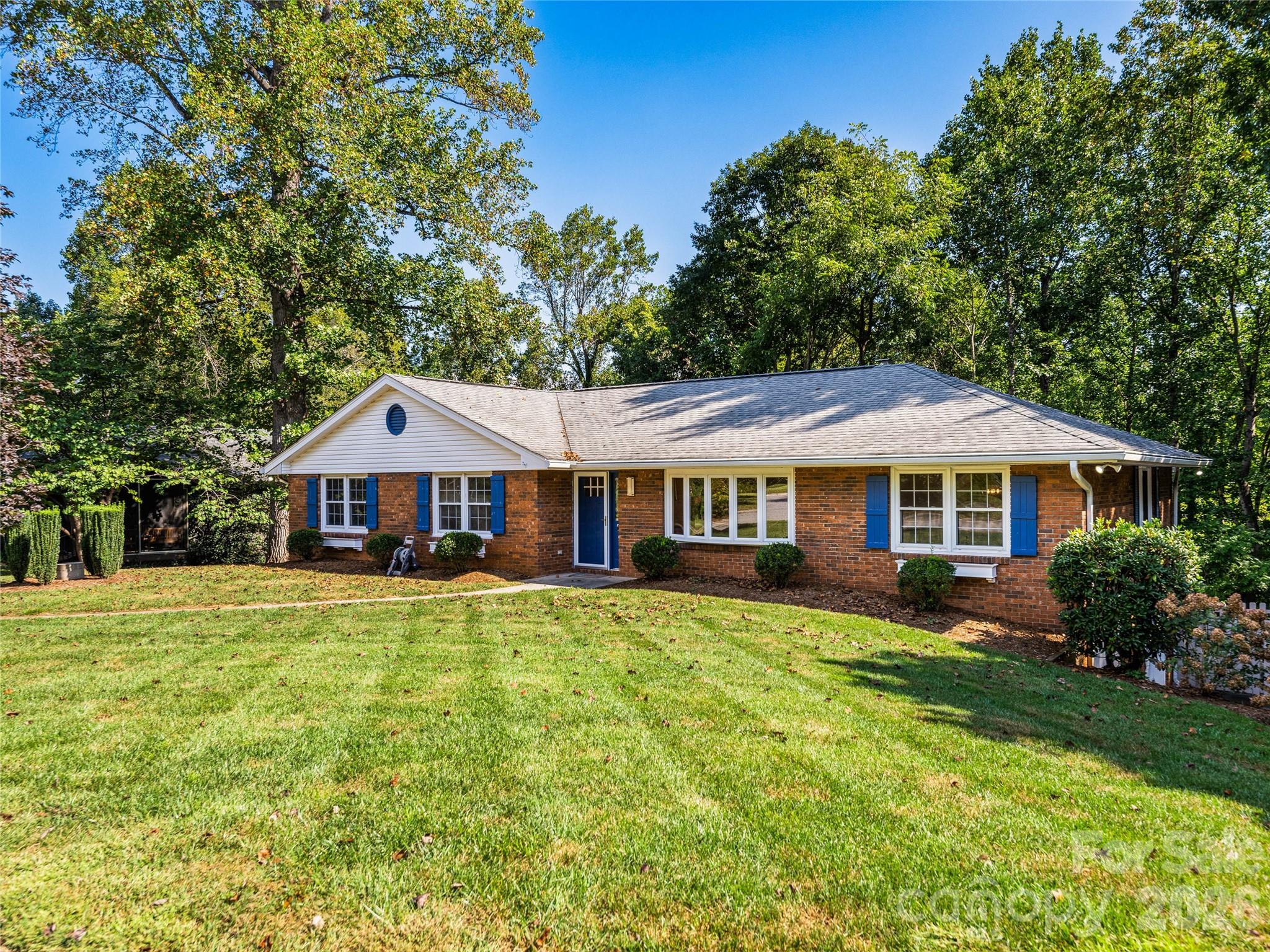 531 Bluebird Ridge
