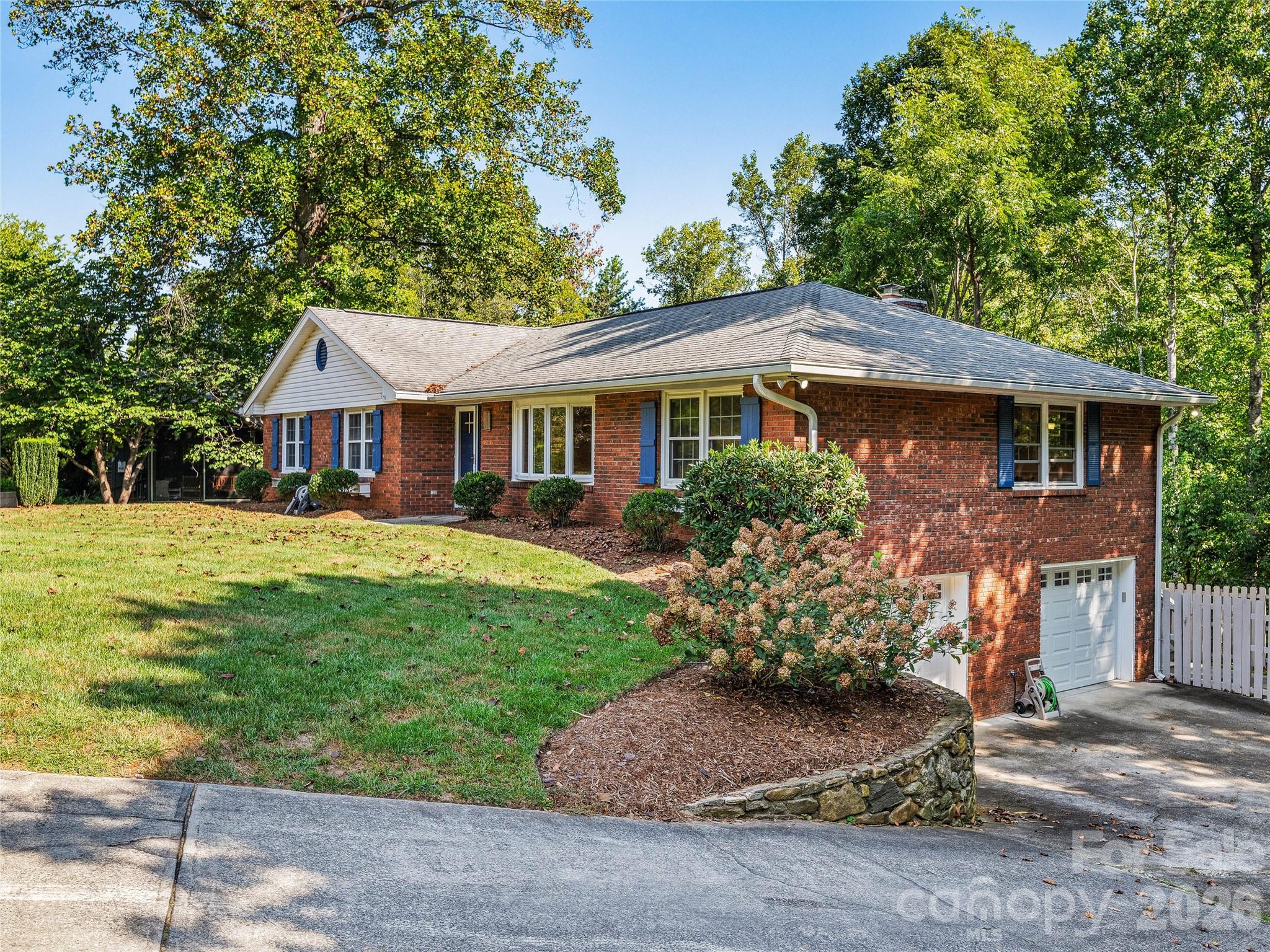 531 Bluebird Ridge