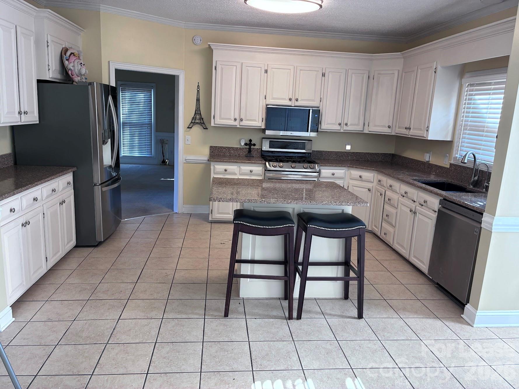 Hunters Pointe - Residential Lease