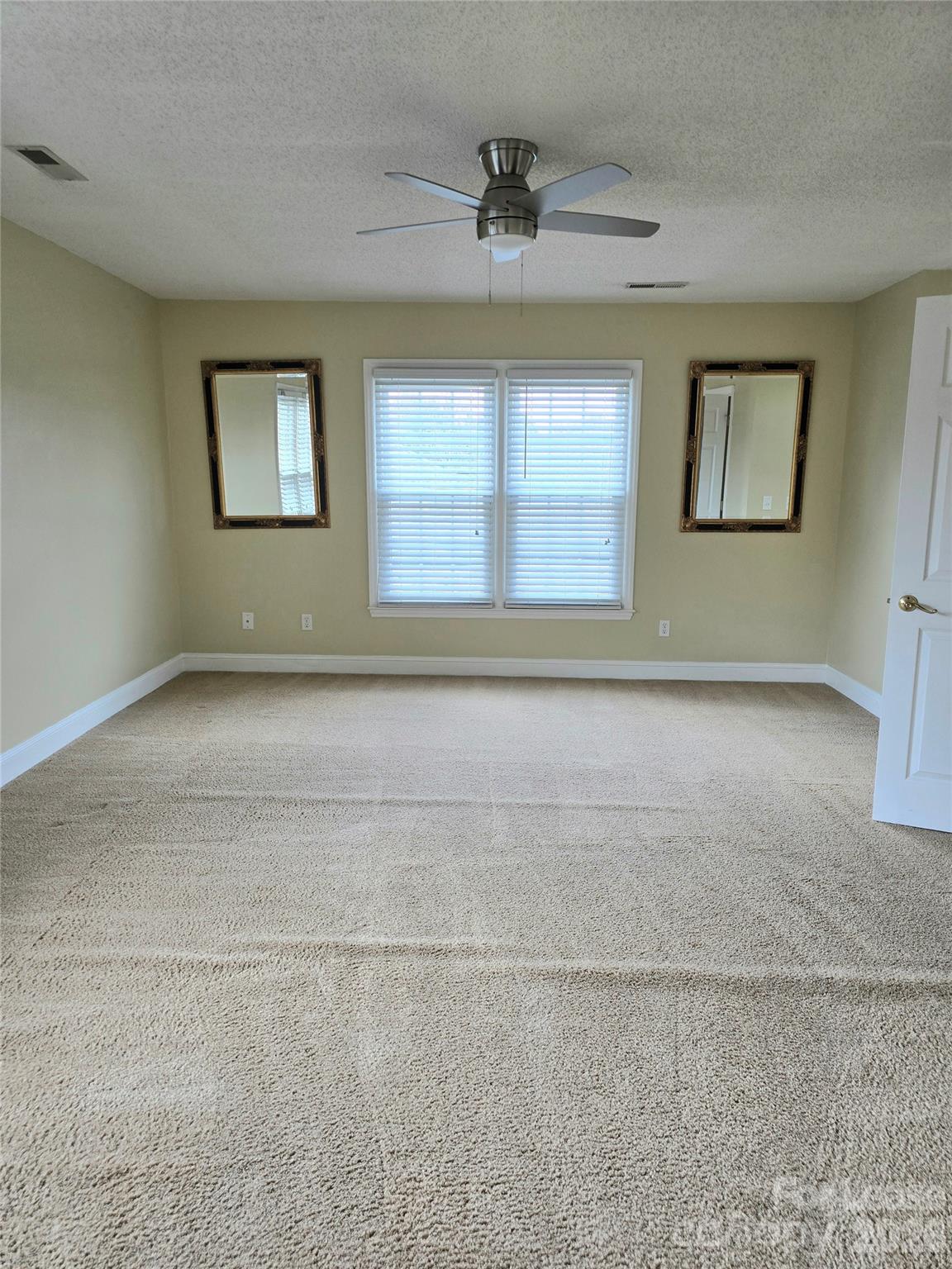 Hunters Pointe - Residential Lease