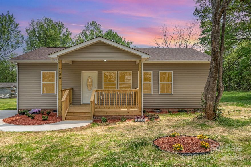 Welcome home to 409 4th Street! A beautiful new construction ranch home with lovely features such as luxury vinyl plank floors, stainless steel appliances, and granite countertops. Three nice sized bedrooms with dual vanity sink in the primary suite bathroom.  Enjoy sitting on your front porch or entertaining out in your large backyard. This home is only minutes away from downtown York!  Come see this home before it's gone!