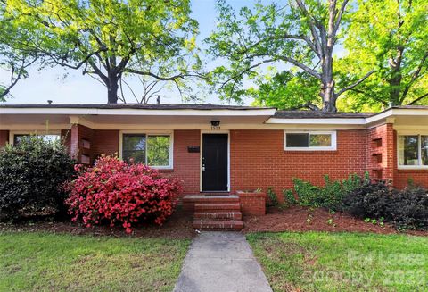 Photo of 1513 Pecan Avenue, Charlotte, NC 28205 (MLS # 4368598)