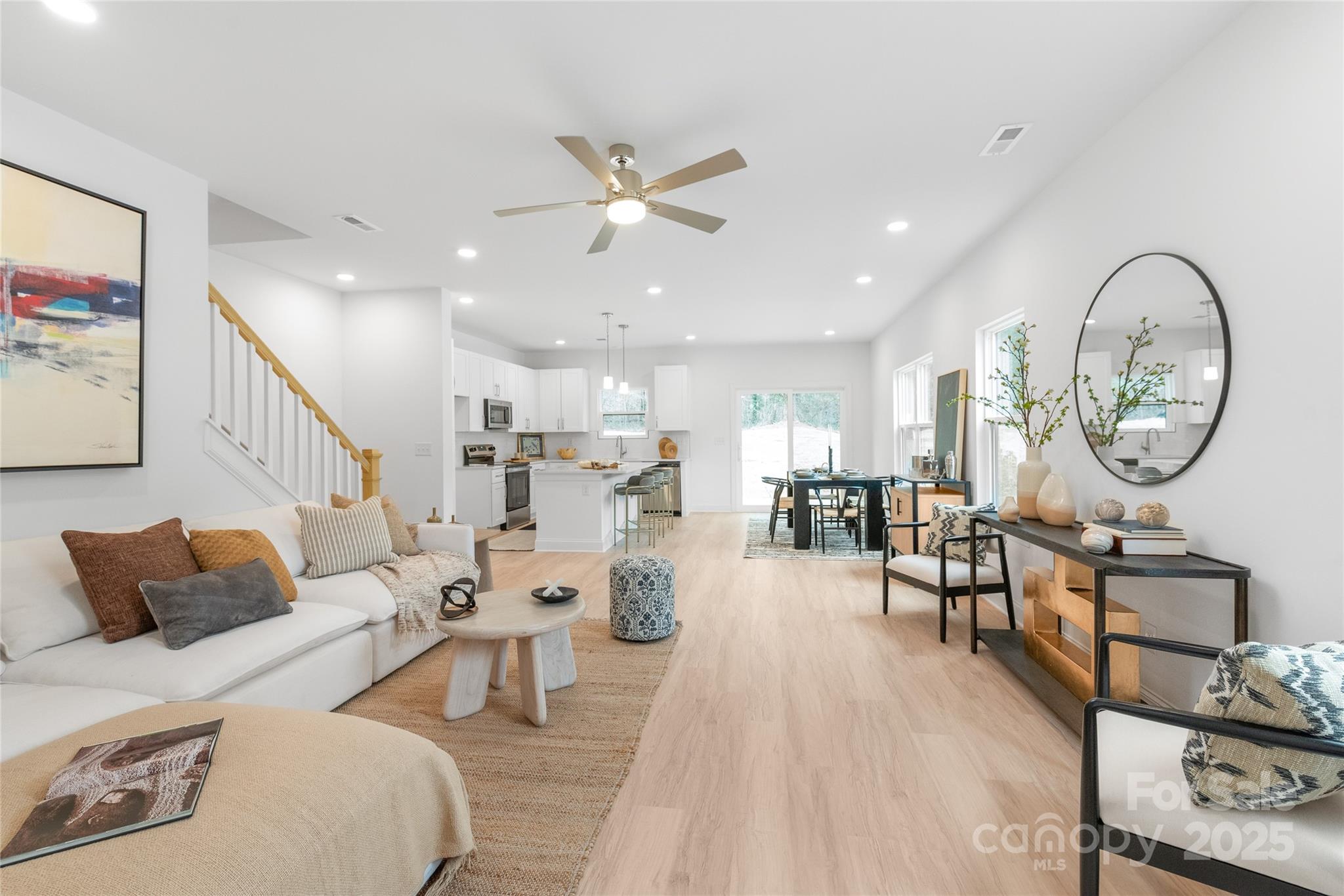 2811 New Pineola Road