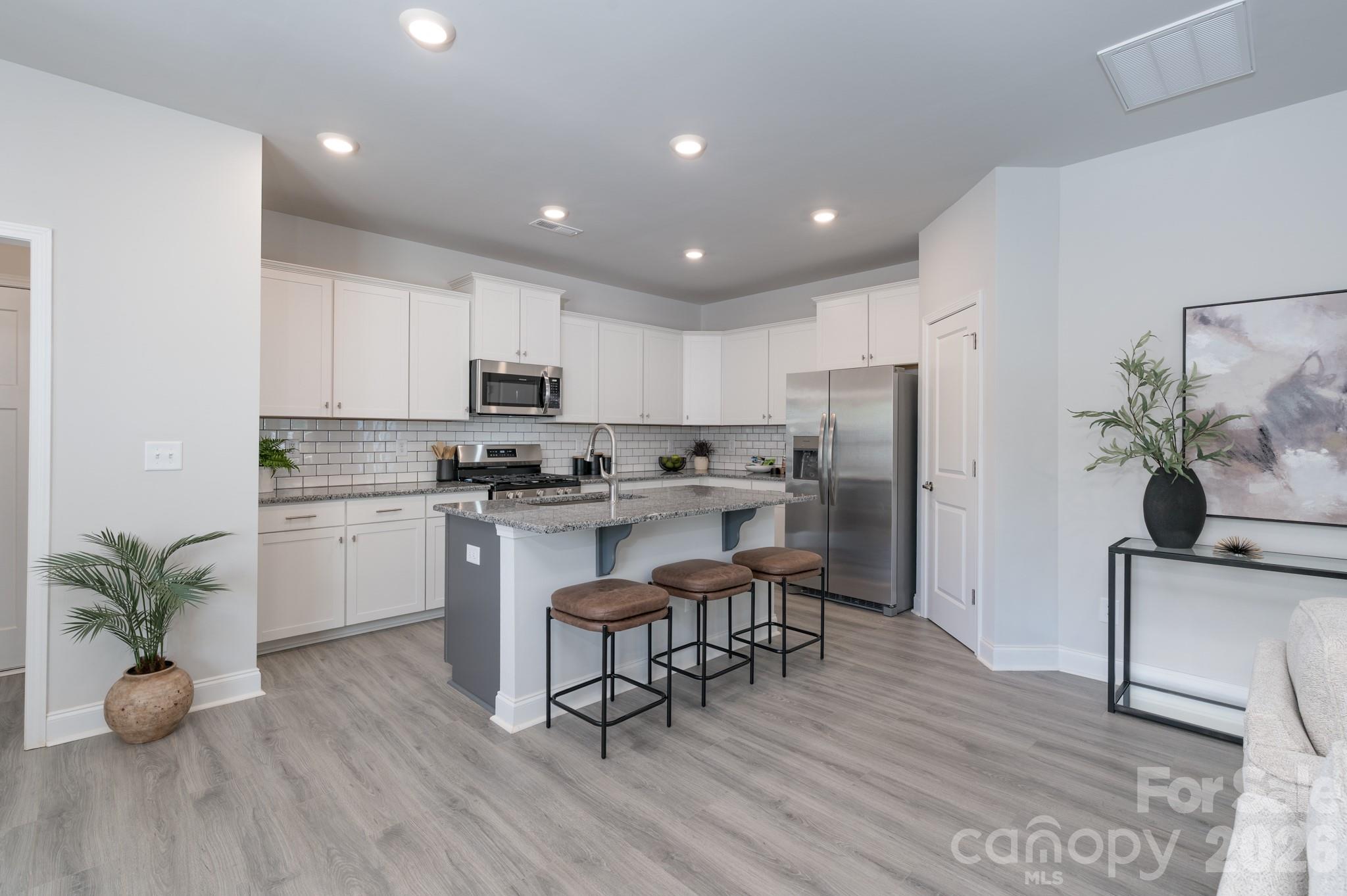 4085 Port Richmond Avenue 20