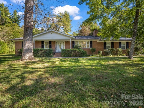Photo of 2630 Seminole Drive, Hendersonville, NC 28791 (MLS # 4437777)