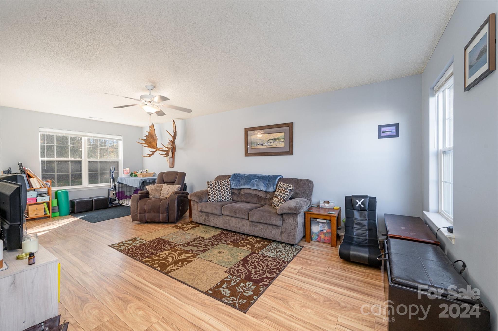 WhiteHall - Residential