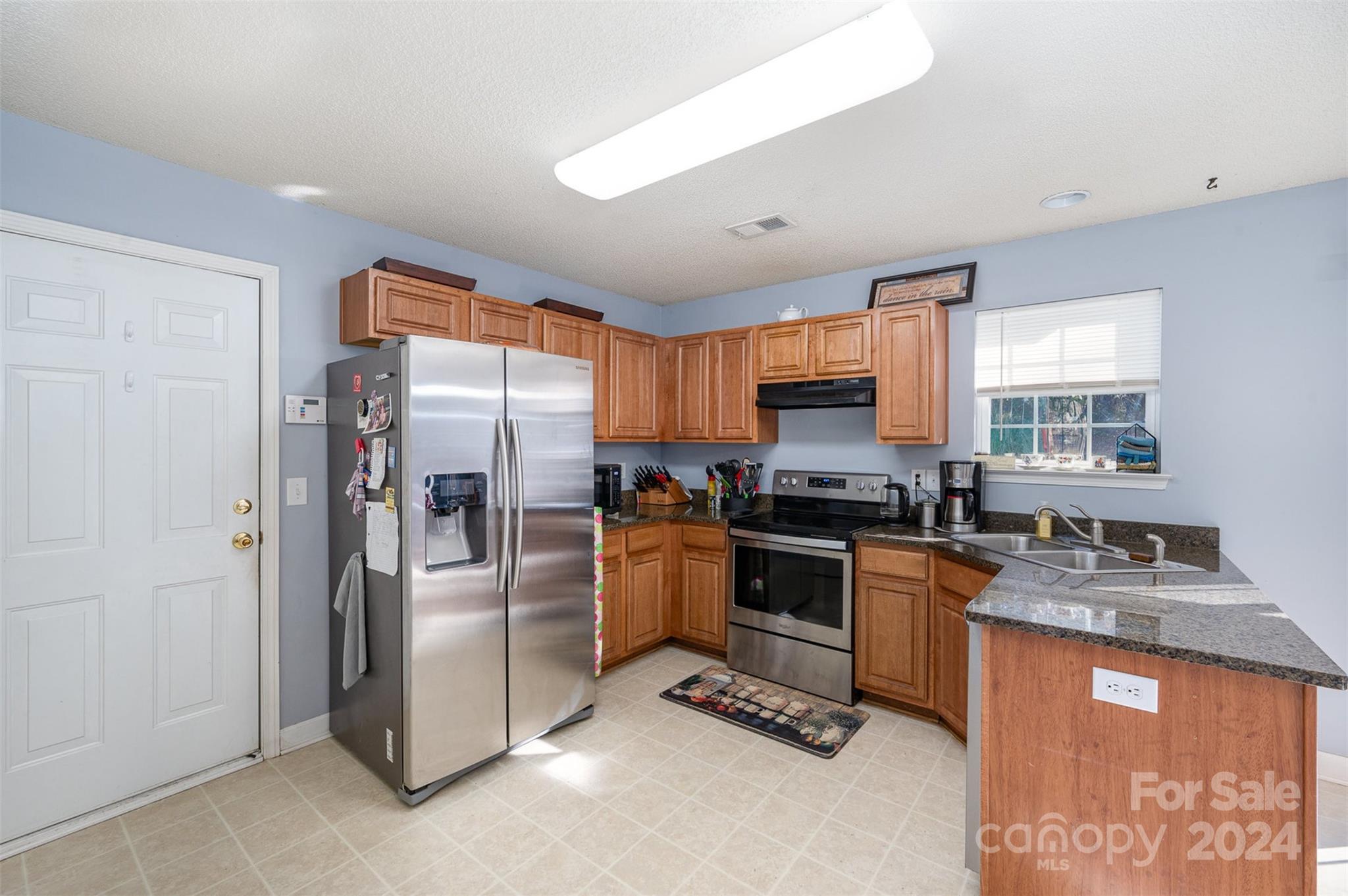 WhiteHall - Residential