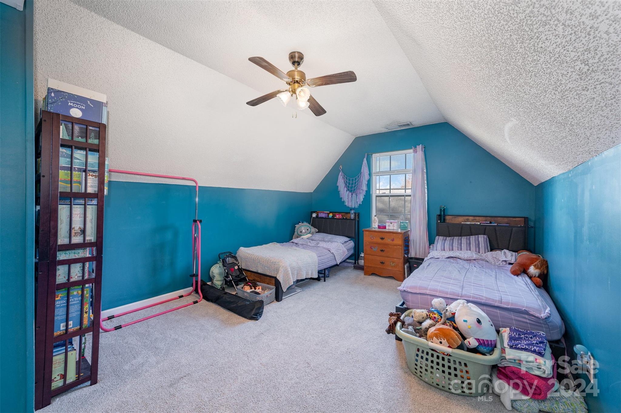 WhiteHall - Residential