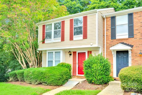 Photo of 9728 Old Gate Drive, Matthews, NC 28105 (MLS # 4291090)