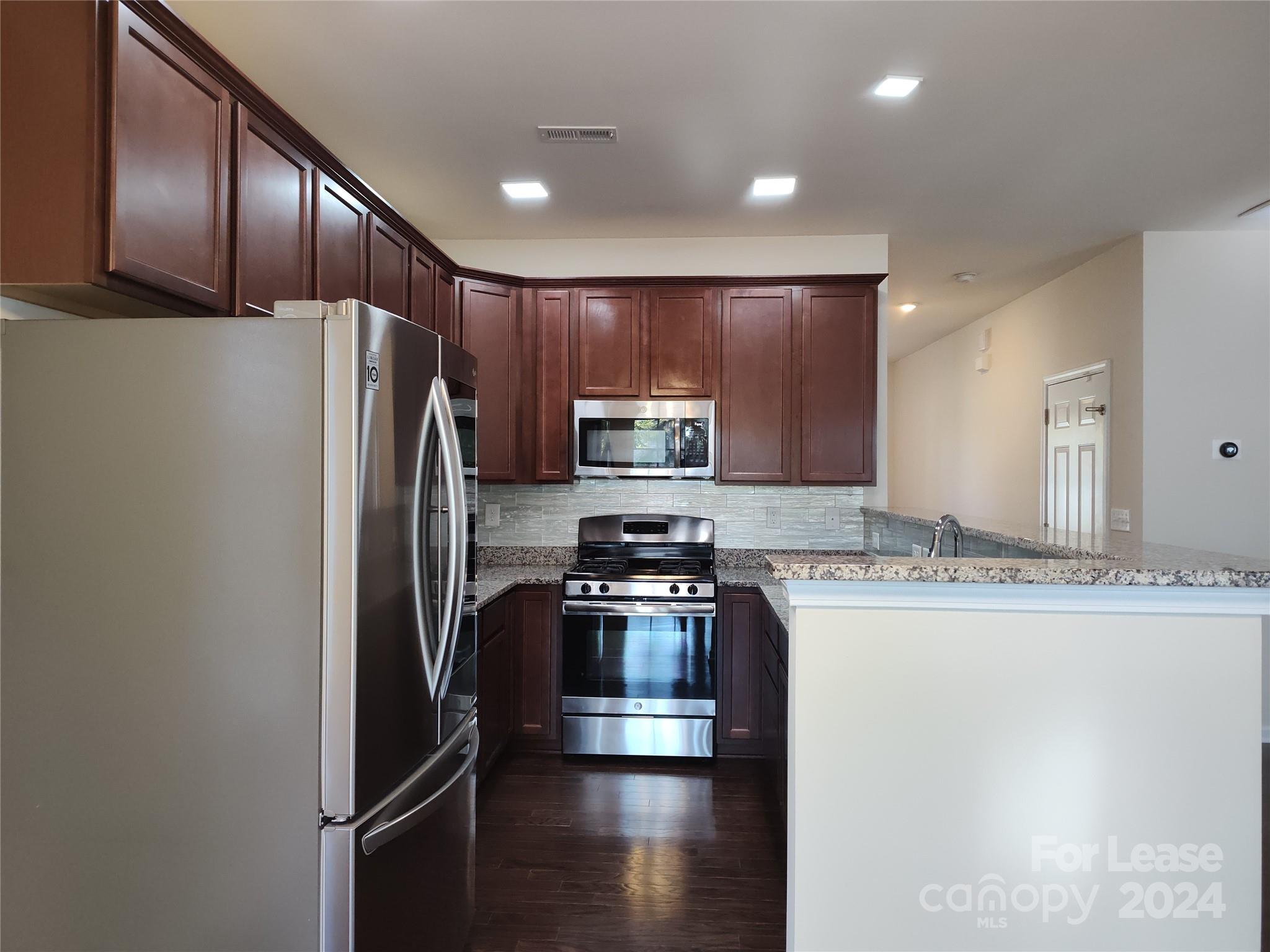 McDowell Crossing - Residential Lease