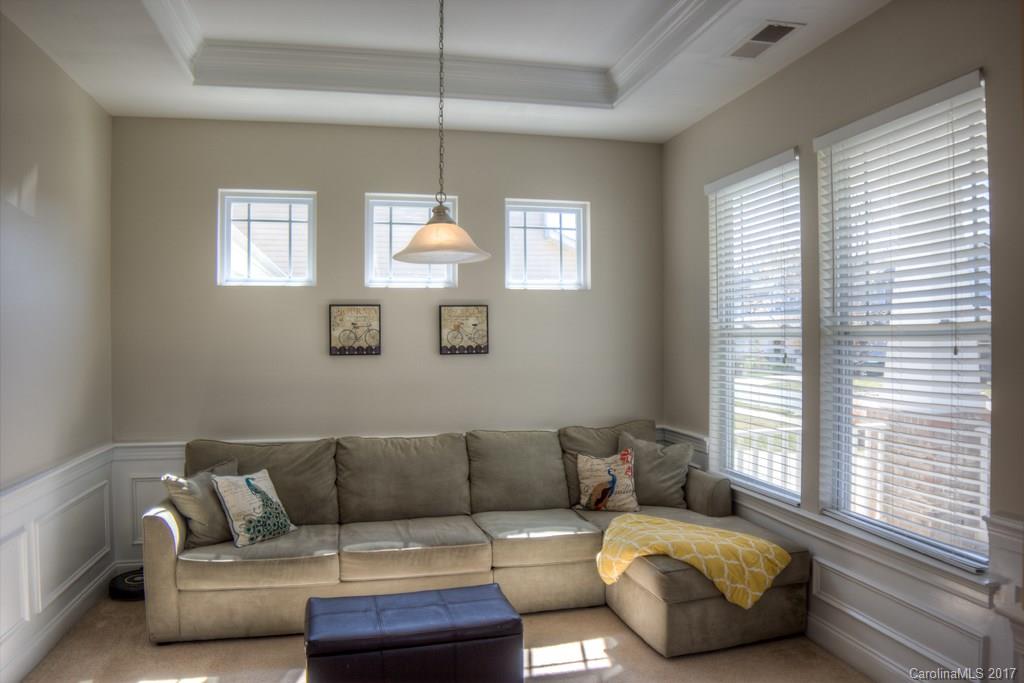 Macaulay - Residential Lease