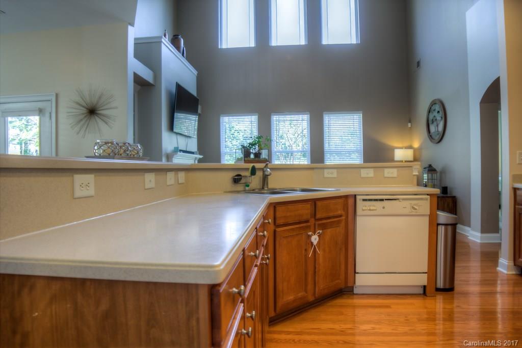 Macaulay - Residential Lease