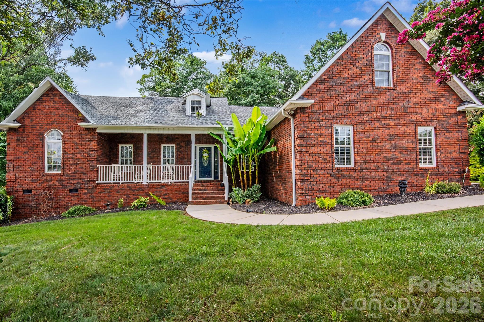 204 Seven Springs Loop