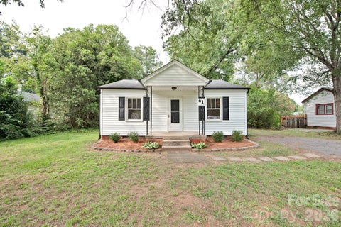 Photo of 61 Pinecrest Drive SW, Concord, NC 28027 (MLS # 4413872)