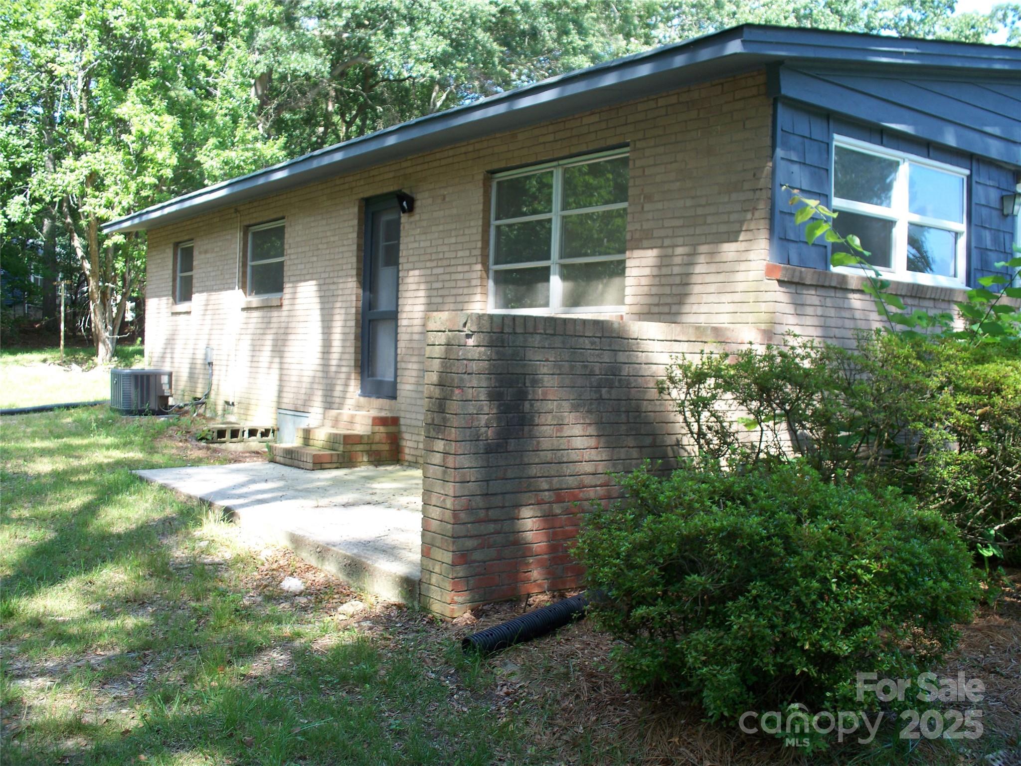 761 Henry Rhodes Road