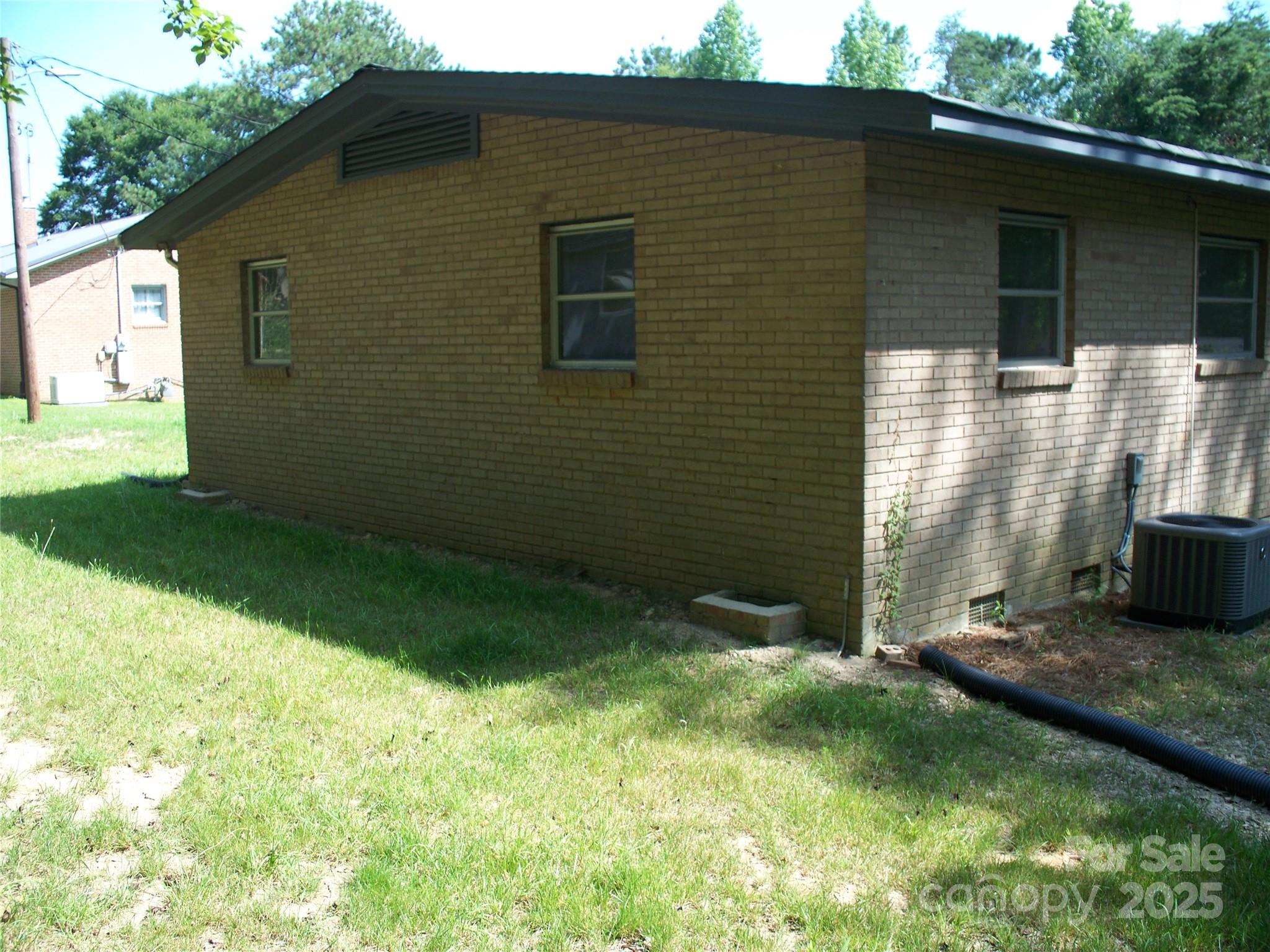 761 Henry Rhodes Road