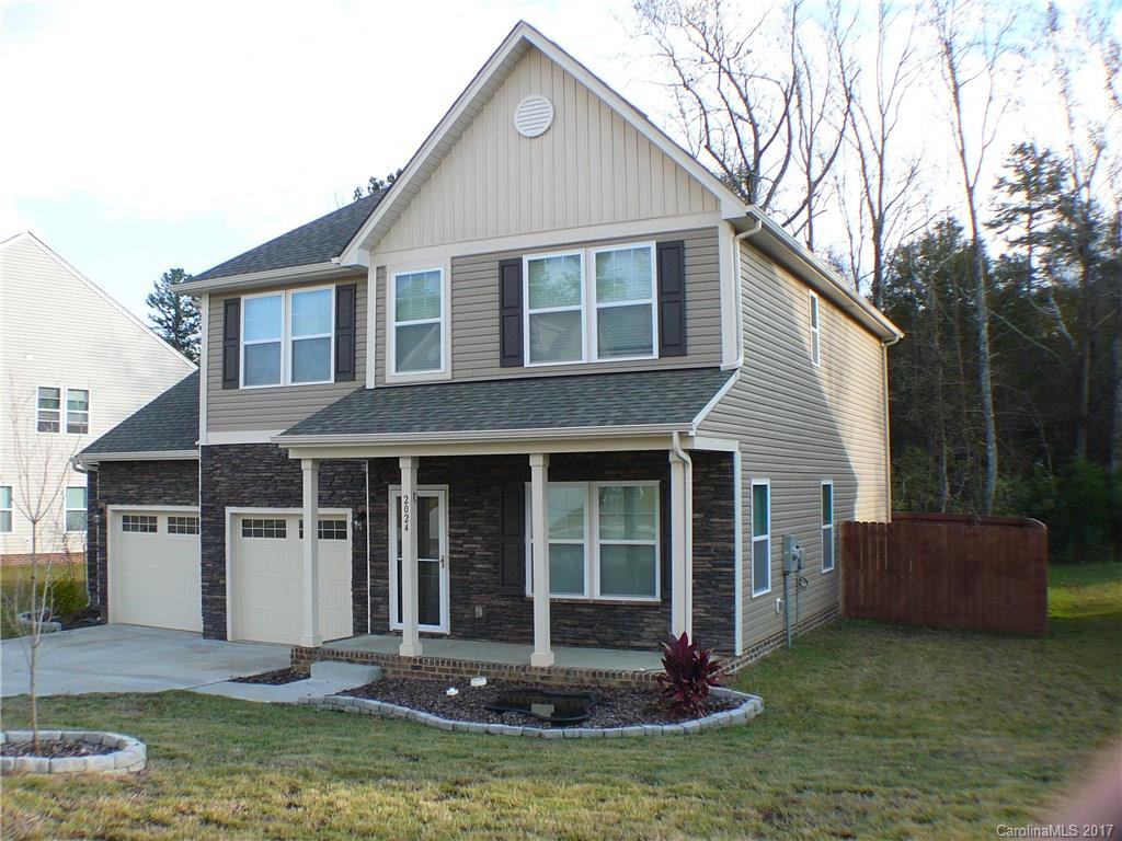 Ellis Pond - Residential