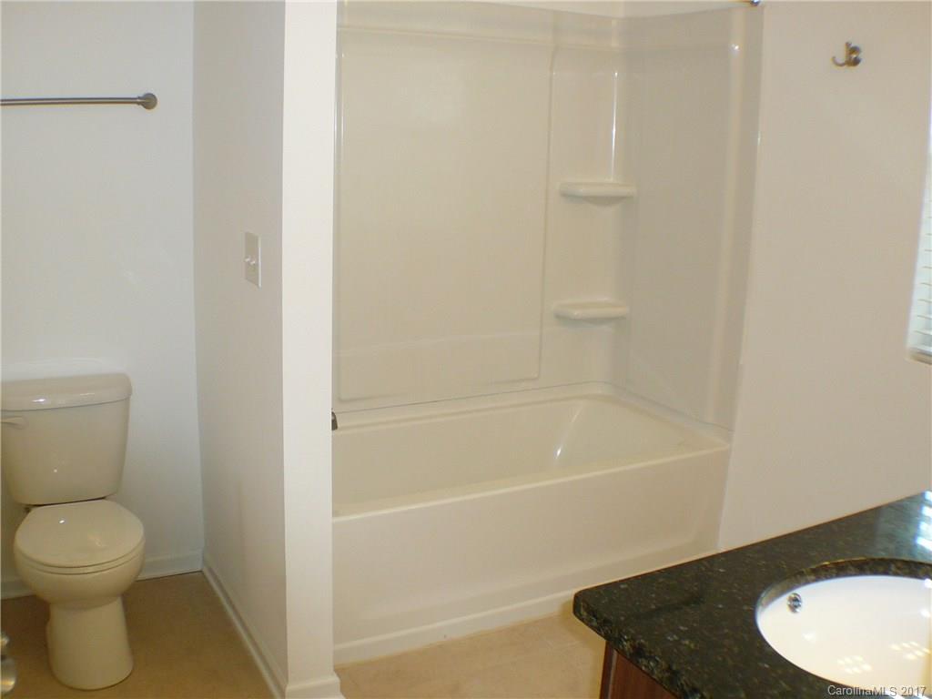 Ellis Pond - Residential