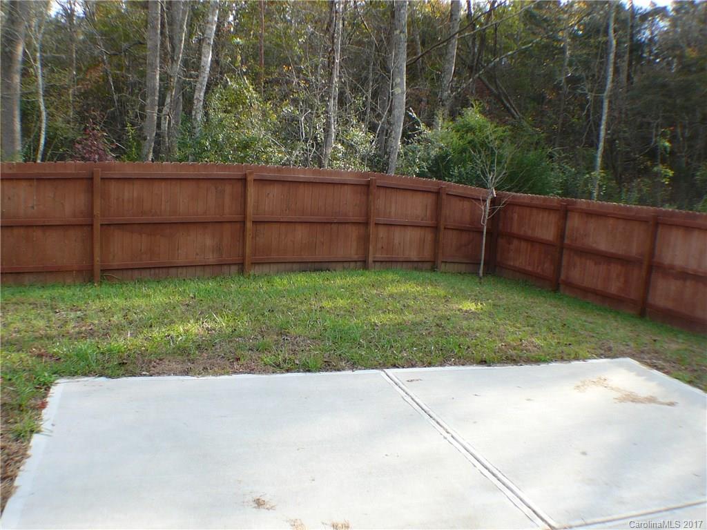 Ellis Pond - Residential