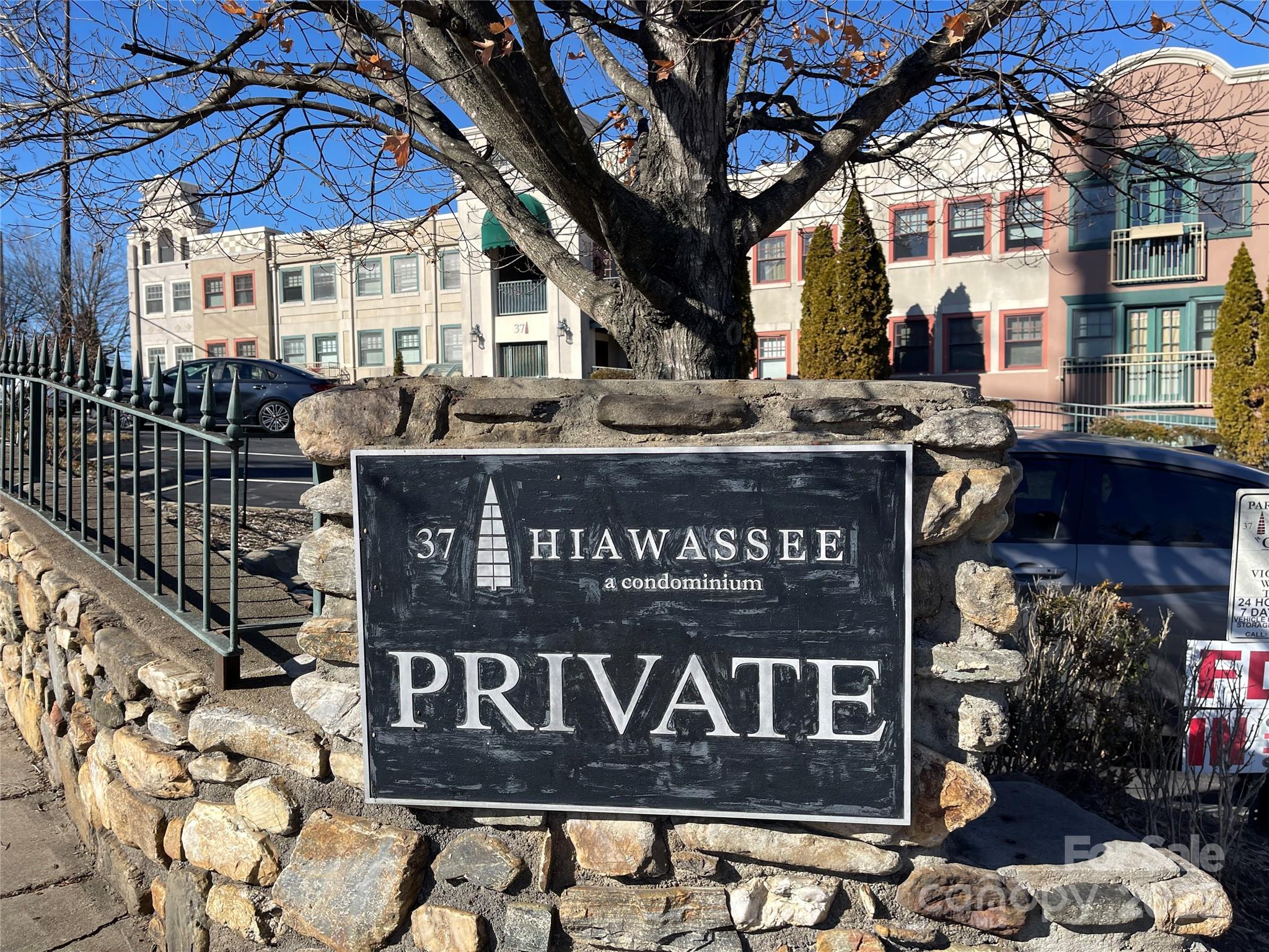 37 Hiawassee Street W106