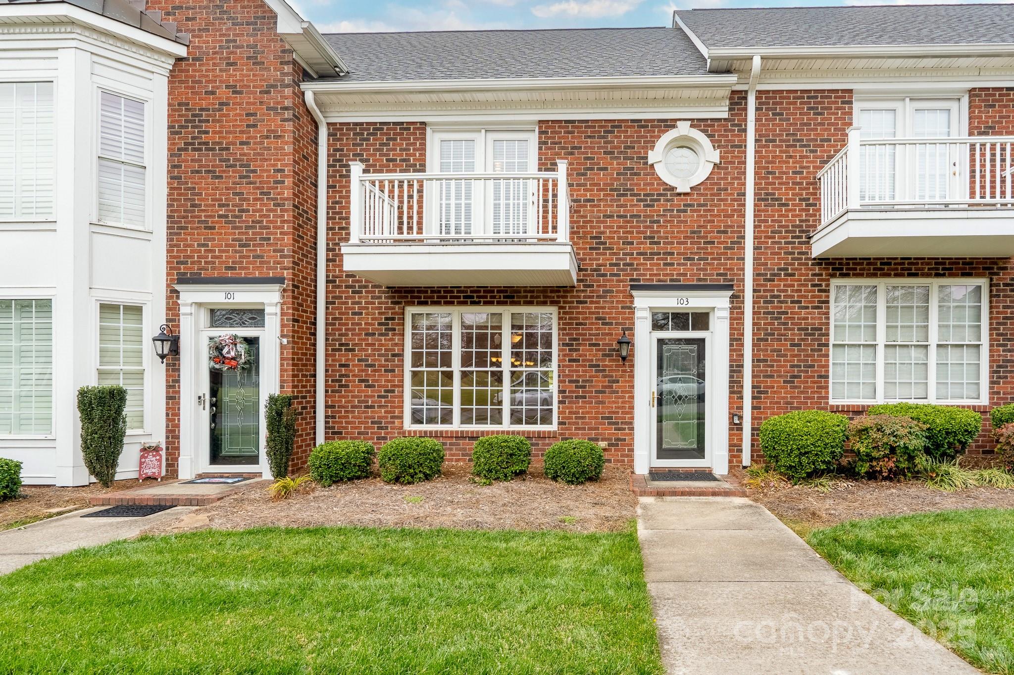 103 McCurdy Street NW