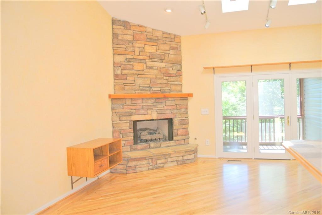 Connestee Falls - Residential