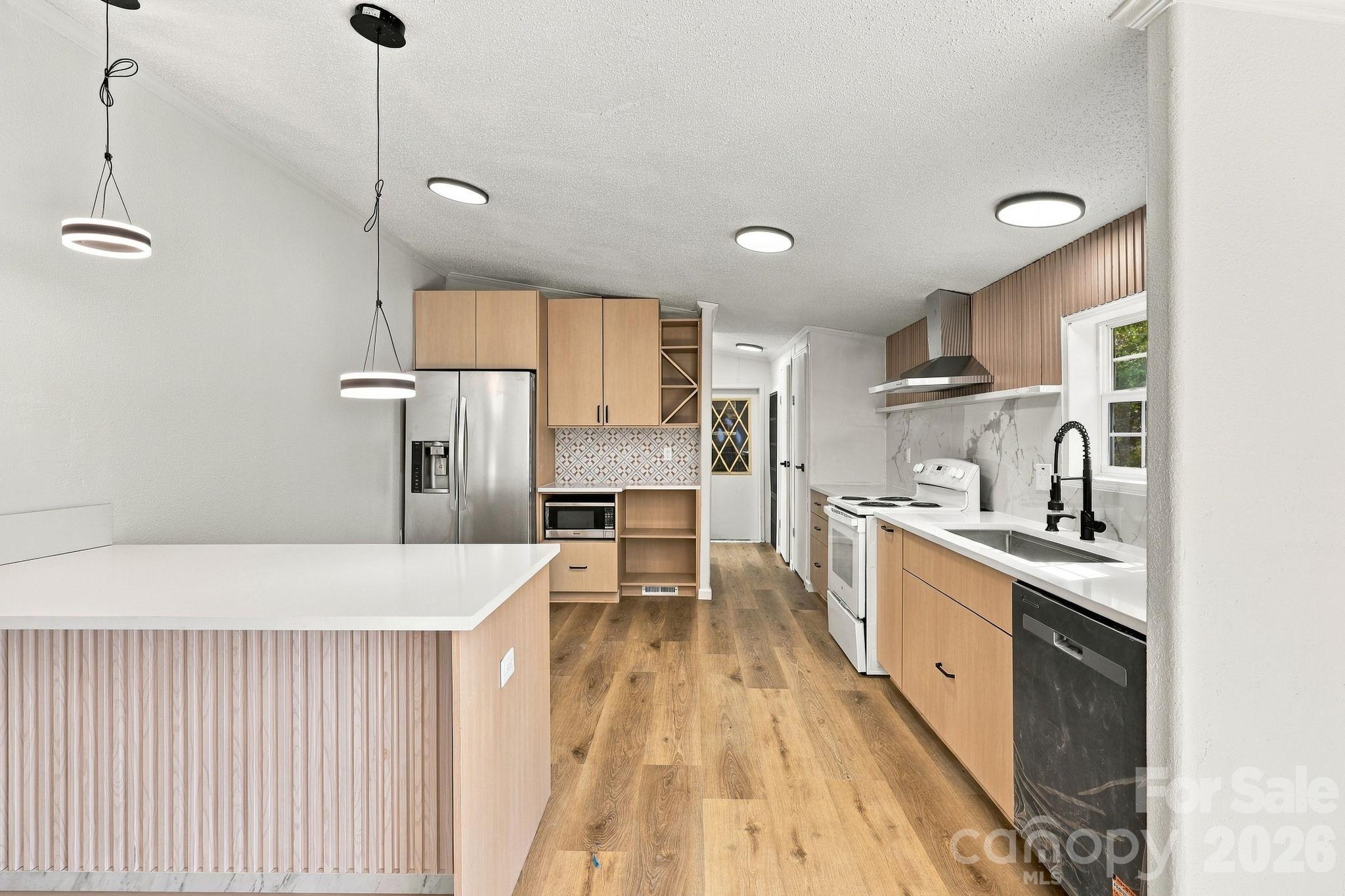 323 Dogwood Road