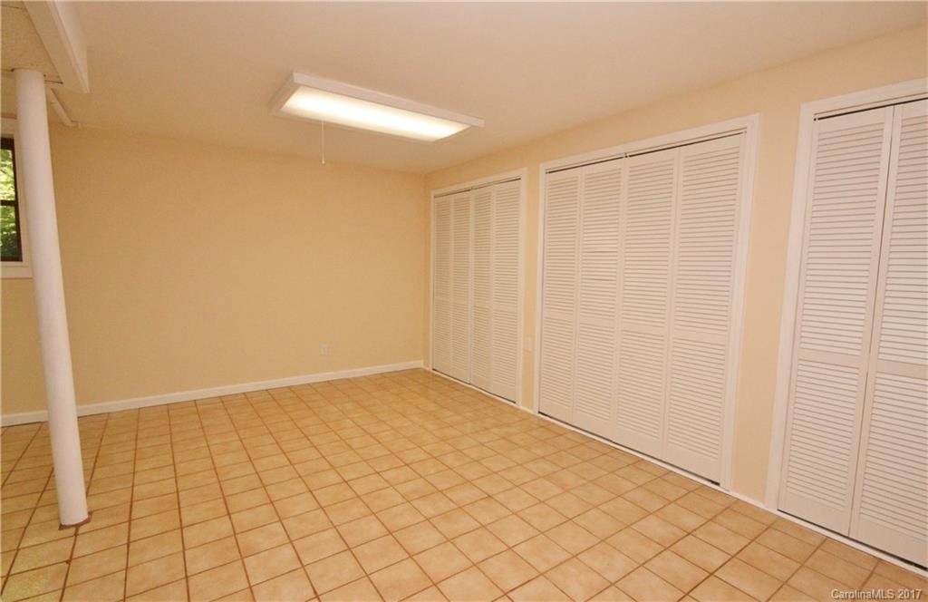 Haywood Knolls - Residential