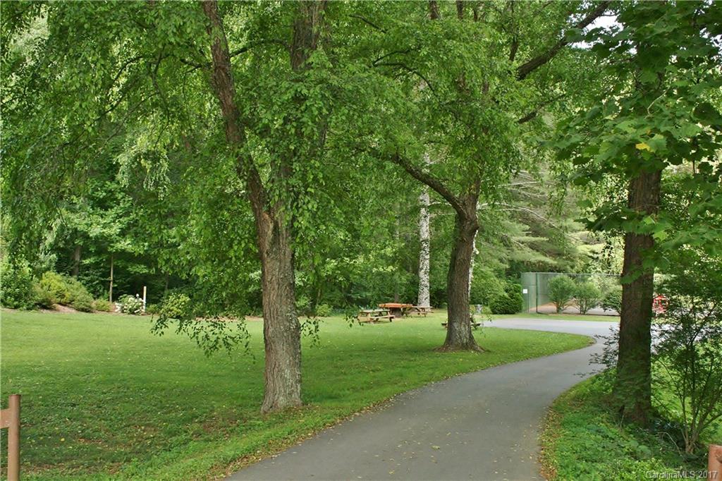 Haywood Knolls - Residential