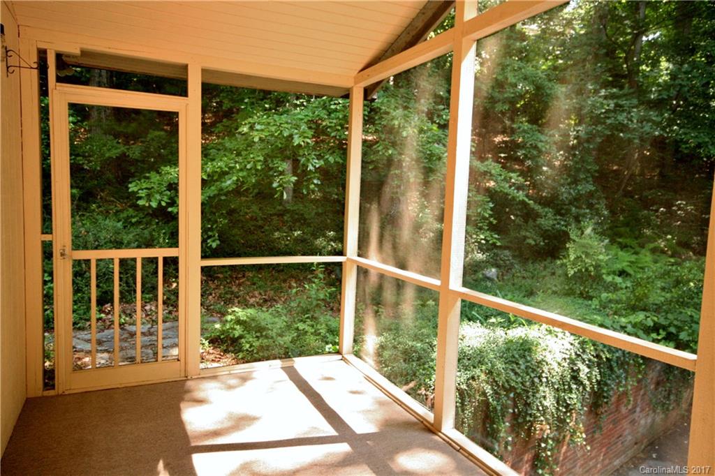 Haywood Knolls - Residential
