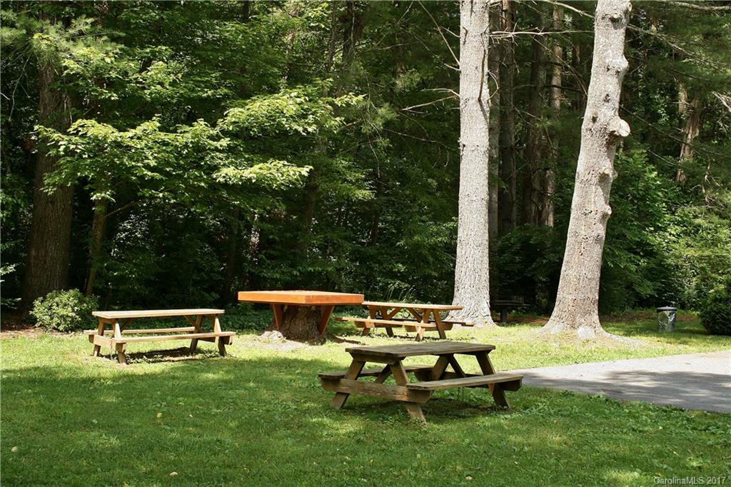 Haywood Knolls - Residential