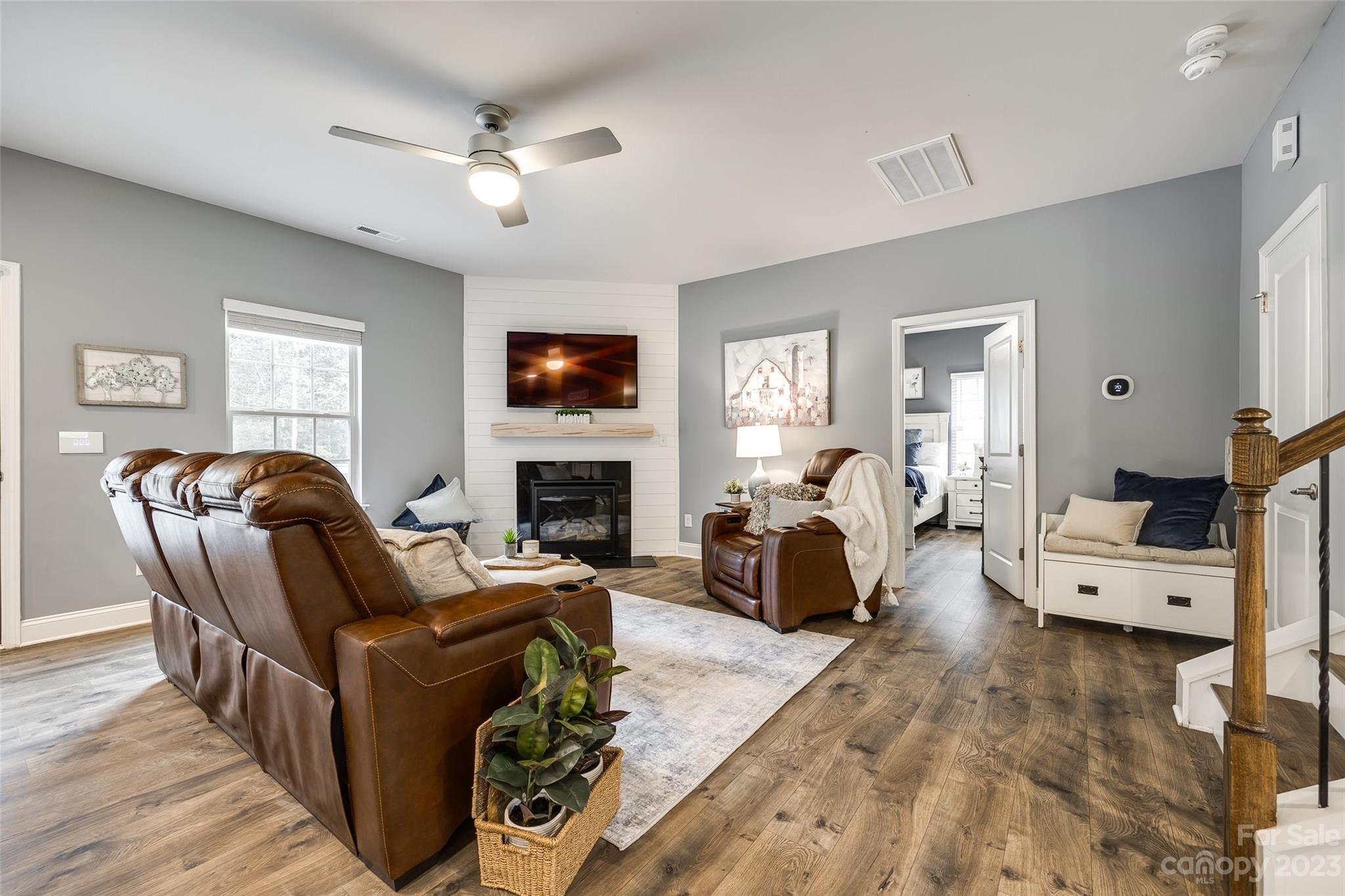 College Place - Residential