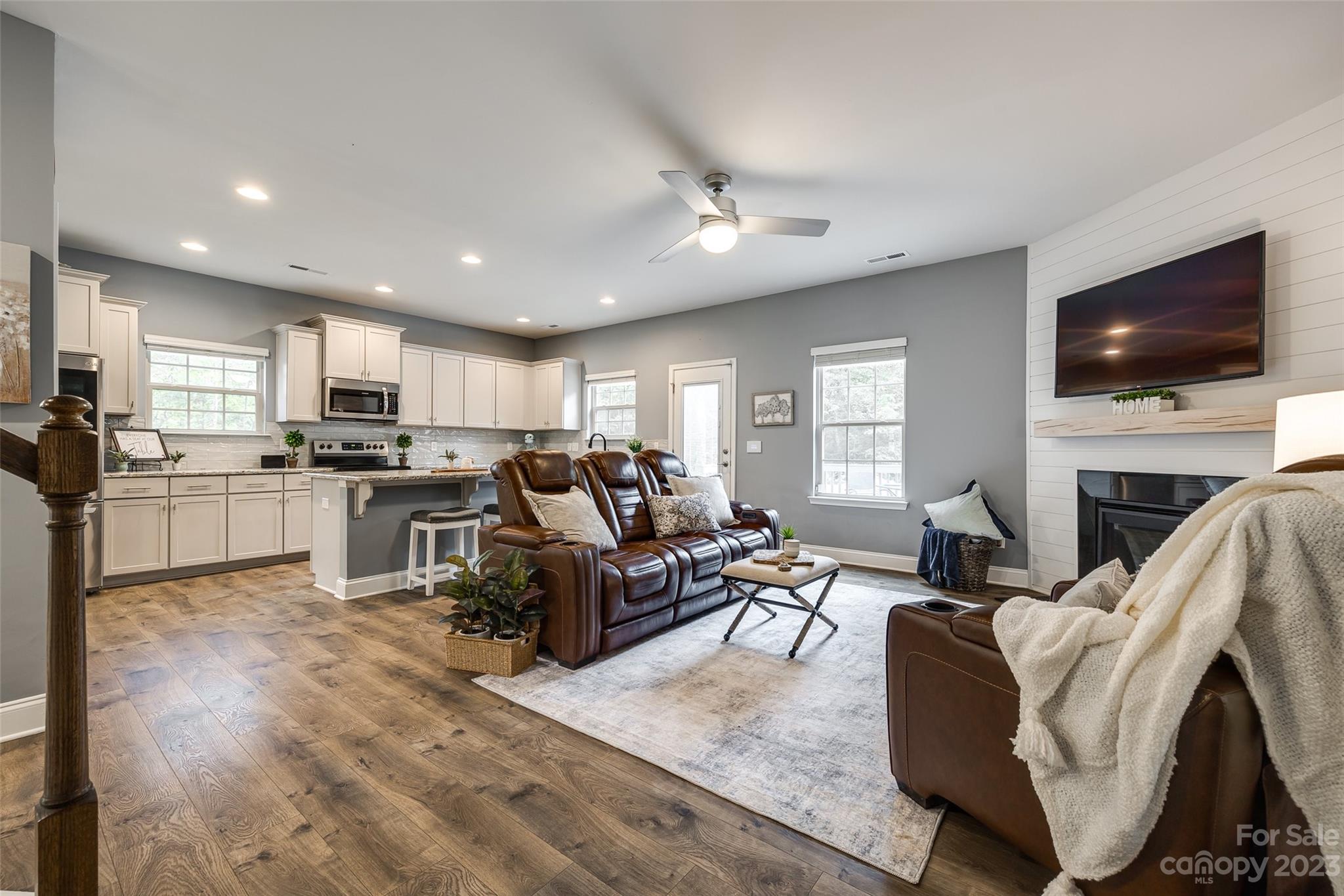 College Place - Residential