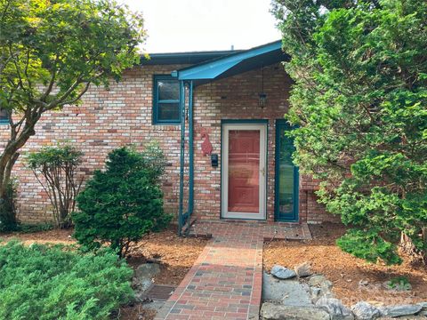 A home in Etowah