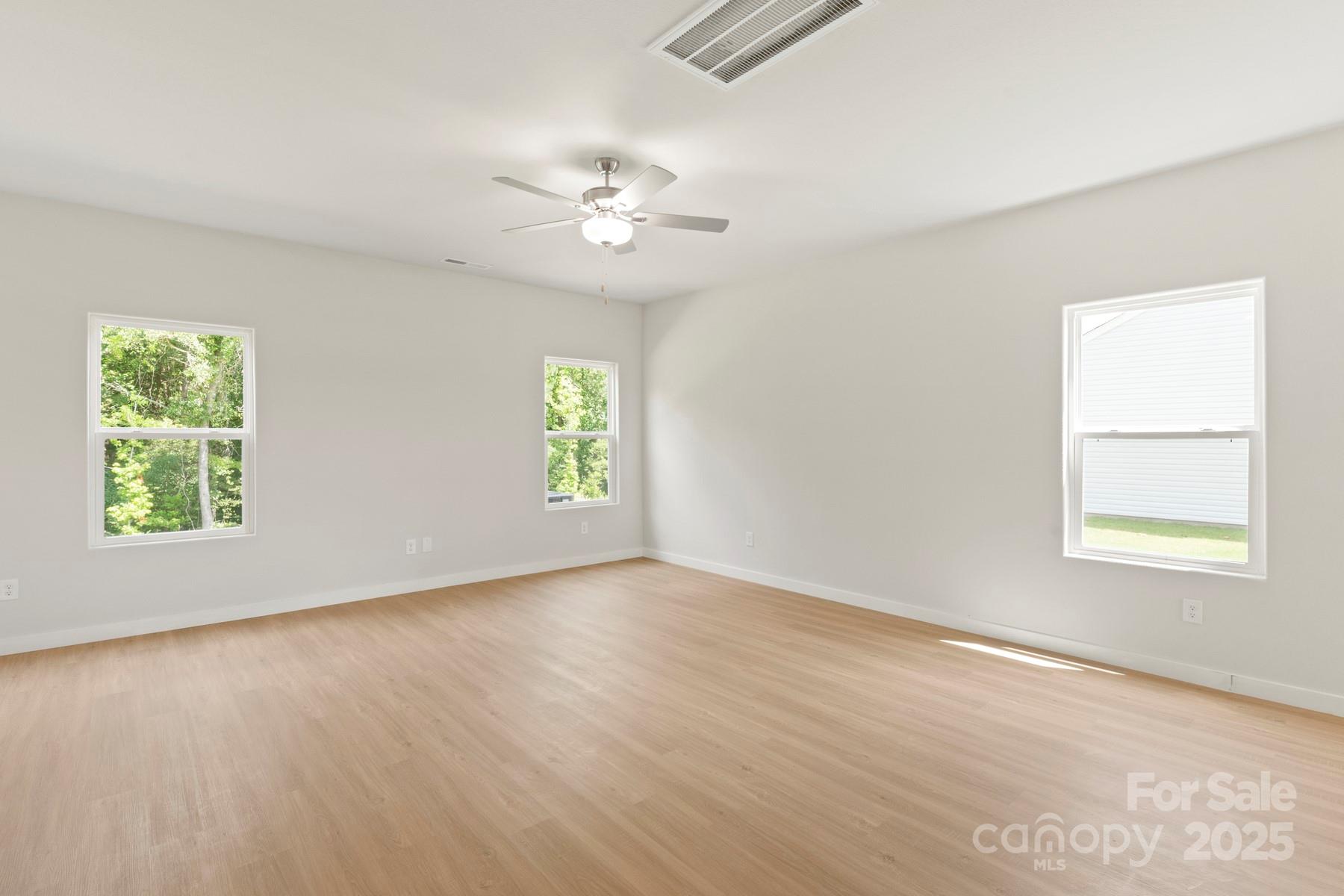 1055 Doran Terrace
